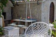 Alleinstehende Villa Kety mit Pool in Makarska, Atemberaubende Natur, Meerblick und beheizter Pool