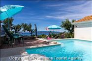 Alleinstehende Villa Kety mit Pool in Makarska, Atemberaubende Natur, Meerblick und beheizter Pool